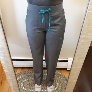 Figs NWOT Tilpa high waist scrub pant graphite